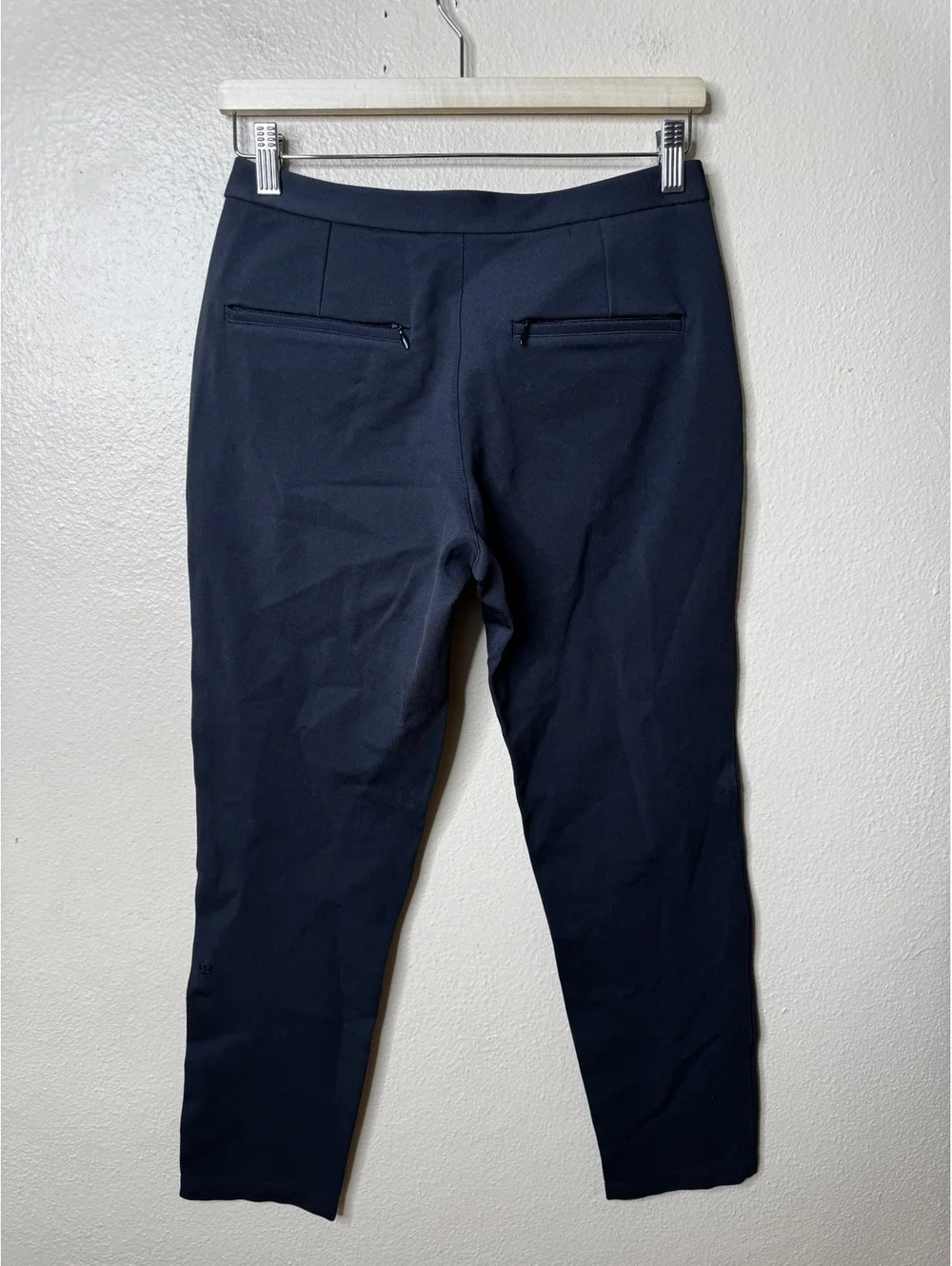 Lululemon Pants Women's 6 Black Straight Leg Stretch 5 Pockets Performance